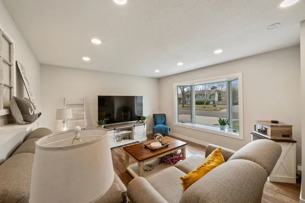 $390,000 | 8726 Ivywood Avenue South, Cottage Grove, MN 55016