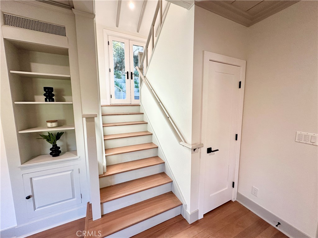 3812 Shannon Road Los Angeles, CA 90027 - Photo 17 of 33