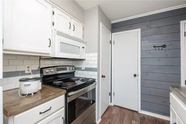 $114,900 | 6702 Everhart Road, Unit T106, Corpus Christi, TX 78413