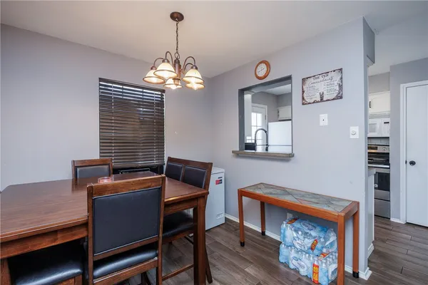 $114,900 | 6702 Everhart Road, Unit T106, Corpus Christi, TX 78413