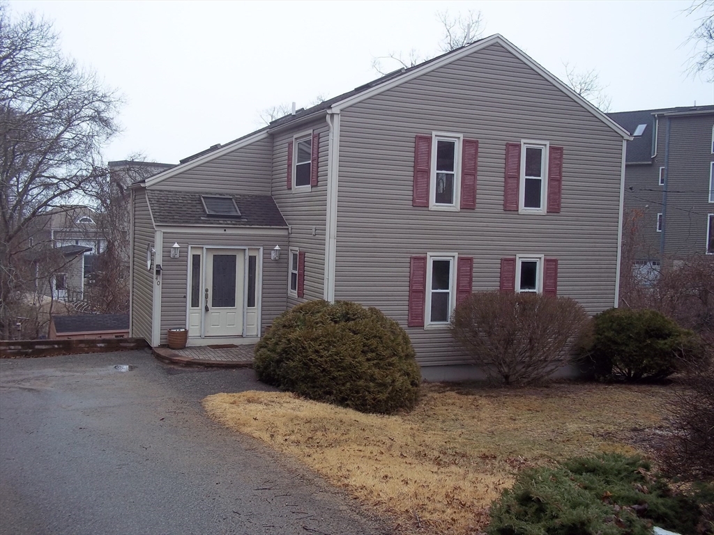 40 Menotomy Road Plymouth, MA 02360 - Photo 2 of 21
