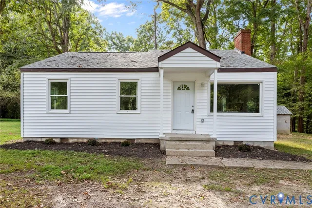 $290,000 | 10800 Beaver Castle Road, Hopewell, VA 23860