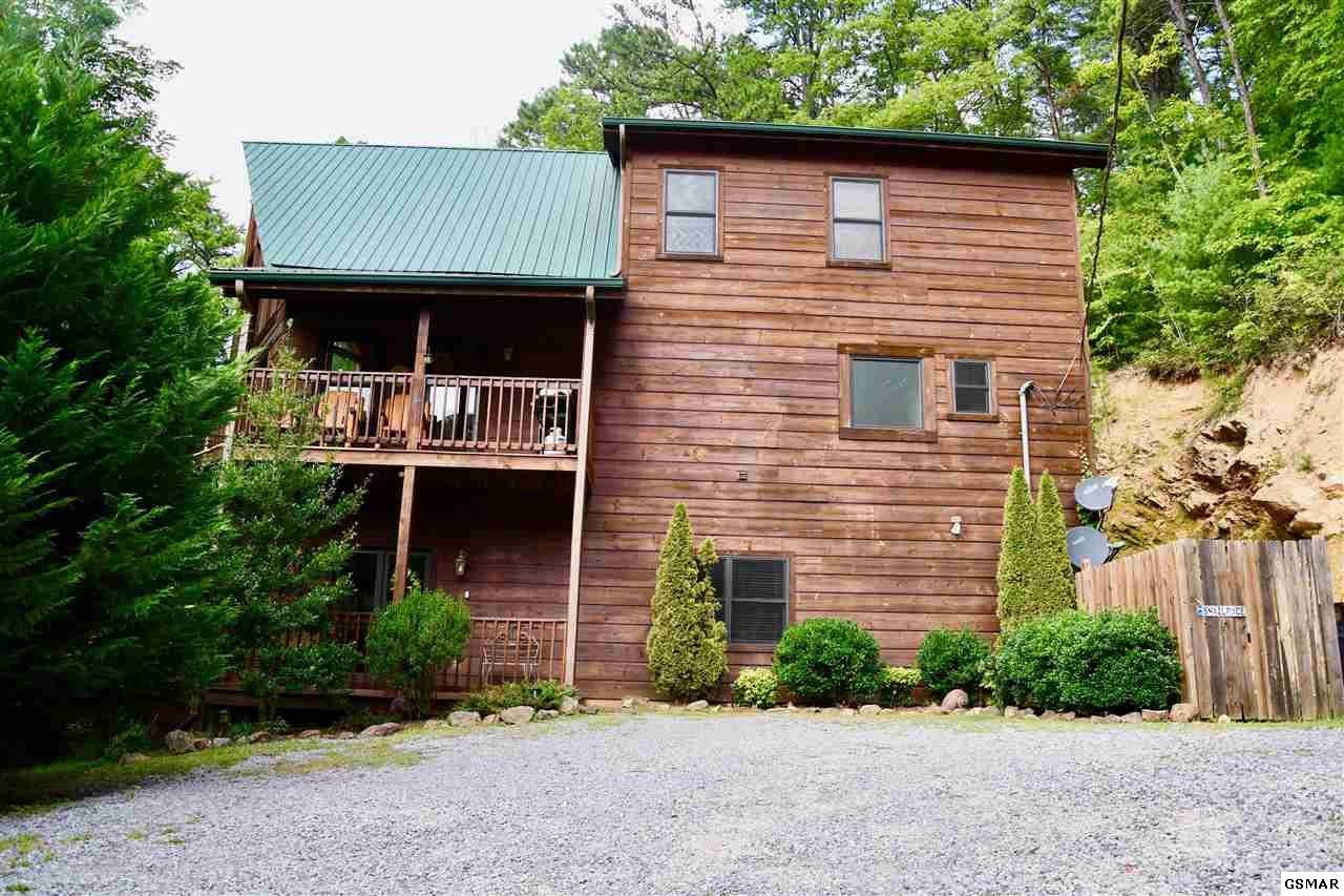 3539 Sugar Maple Loop Road Sevierville, TN 37862 - Photo 1 of 36 Gallery Image 1