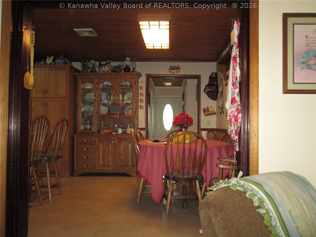 573 West Union Road Clendenin, WV 25045 - Photo 7 of 27 Gallery Image 7