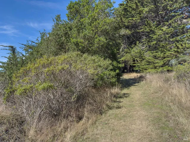 $310,000 | 36786 Mariners Drive, The Sea Ranch, CA 95497