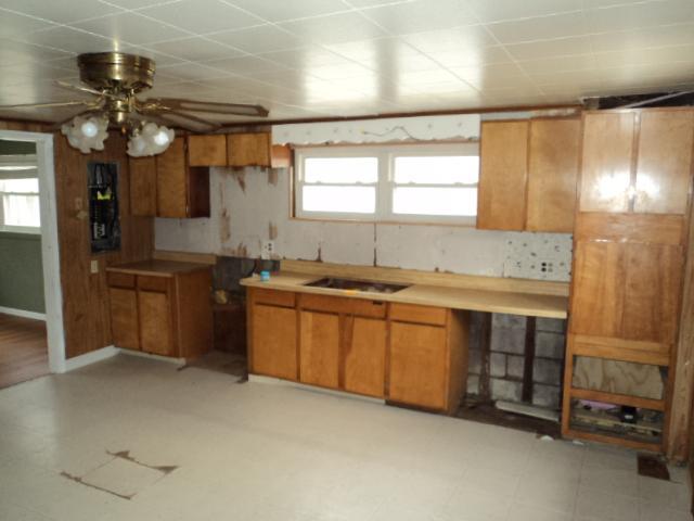 985 Hart Road Columbus, OH 43223 - Photo 3 of 7