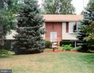 1828 Shumaker Road Manheim, PA 17545 - Photo 1 of 1