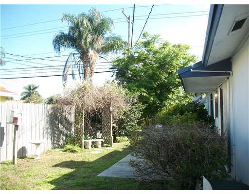 678 Riverside Drive Palm Beach Gardens, FL 33410 - Photo 9 of 9 Additional Photo