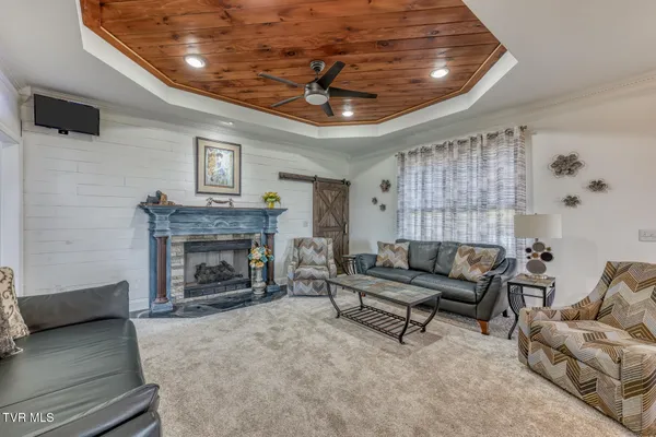 $625,000 | 18348 Buffalo Pond Road, Bristol, VA 24202