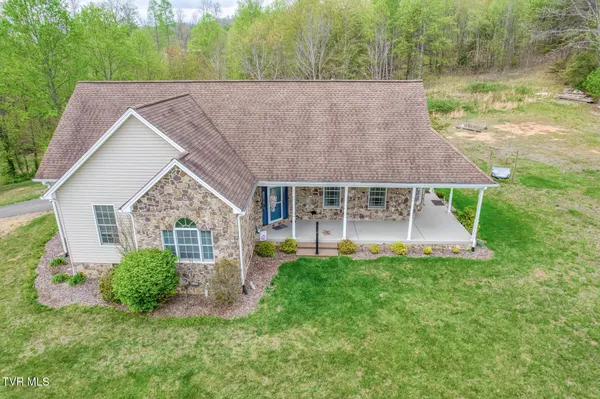 $625,000 | 18348 Buffalo Pond Road, Bristol, VA 24202