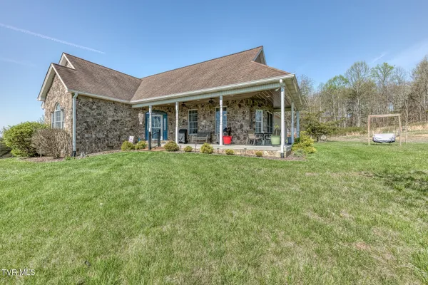 $625,000 | 18348 Buffalo Pond Road, Bristol, VA 24202