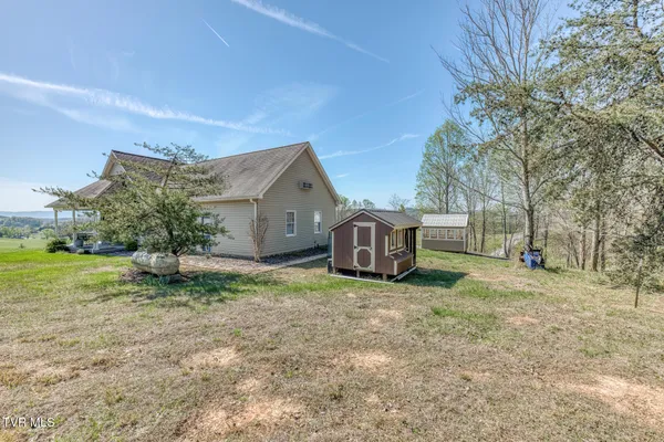 $625,000 | 18348 Buffalo Pond Road, Bristol, VA 24202