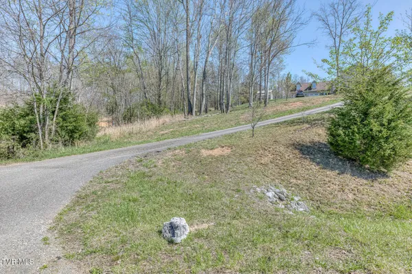 $625,000 | 18348 Buffalo Pond Road, Bristol, VA 24202