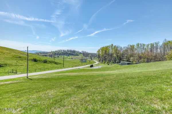 $625,000 | 18348 Buffalo Pond Road, Bristol, VA 24202