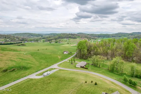 $625,000 | 18348 Buffalo Pond Road, Bristol, VA 24202