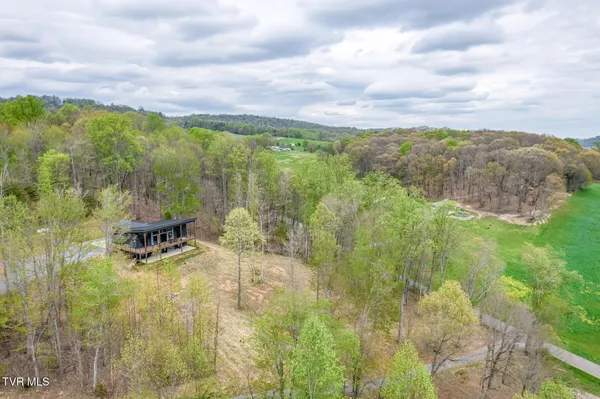 $625,000 | 18348 Buffalo Pond Road, Bristol, VA 24202