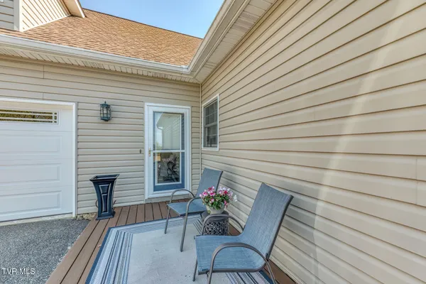 $625,000 | 18348 Buffalo Pond Road, Bristol, VA 24202