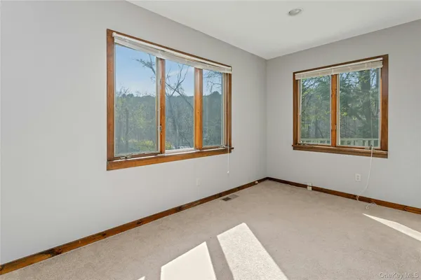 $489,900 | 147 Stoneleigh Avenue, Carmel, NY 10512