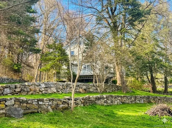 $489,900 | 147 Stoneleigh Avenue, Carmel, NY 10512