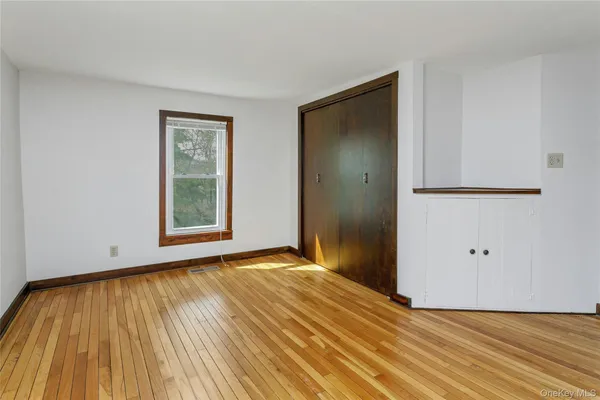 $489,900 | 147 Stoneleigh Avenue, Carmel, NY 10512