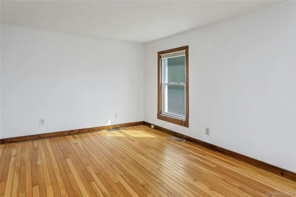 $489,900 | 147 Stoneleigh Avenue, Carmel, NY 10512