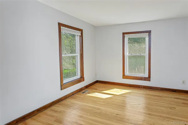 $489,900 | 147 Stoneleigh Avenue, Carmel, NY 10512