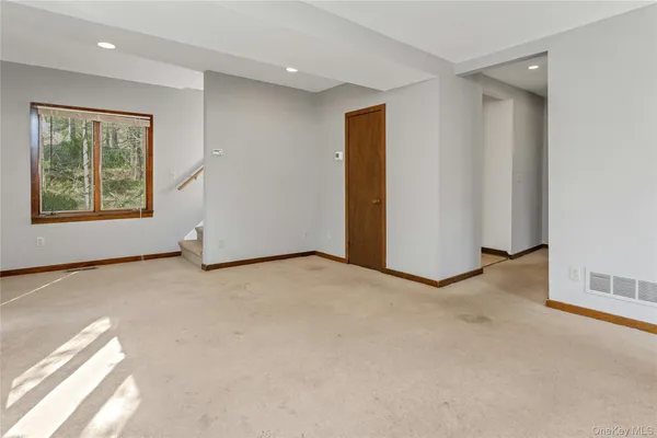 $489,900 | 147 Stoneleigh Avenue, Carmel, NY 10512