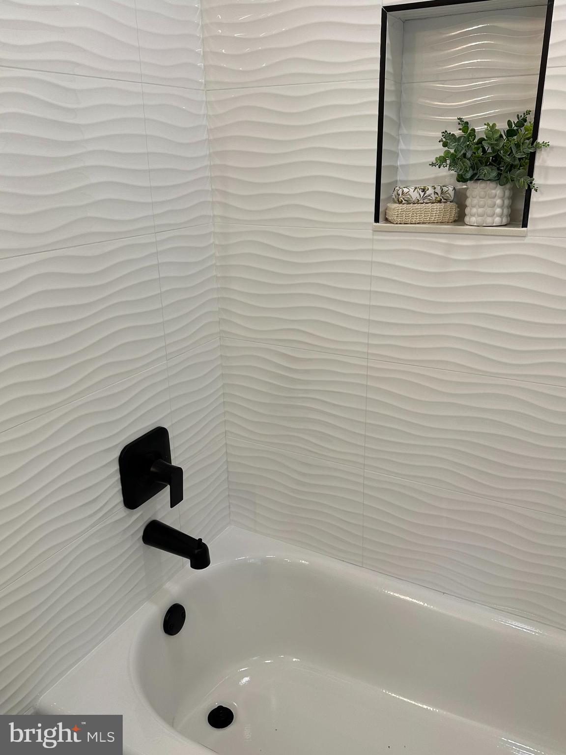 45630 Roper Road Lexington Park, MD 20653 - Photo 25 of 55 Great tile!