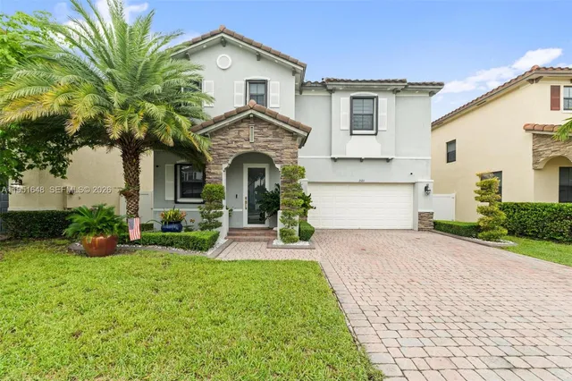 $899,900 | 3521 West 92nd Place, Hialeah, FL 33018