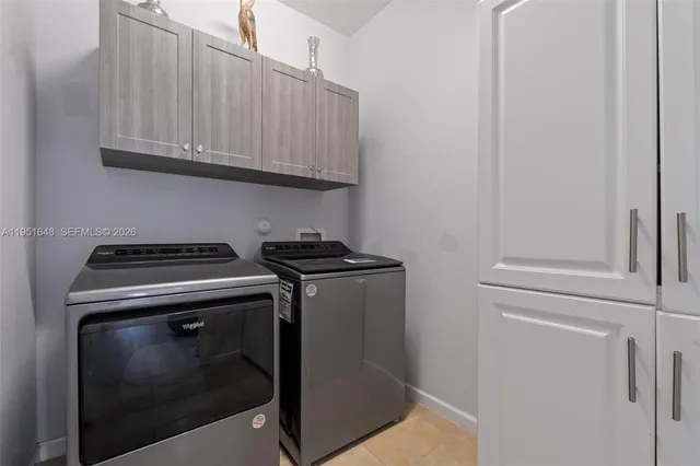 $899,900 | 3521 West 92nd Place, Hialeah, FL 33018