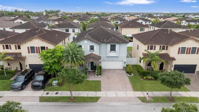 $899,900 | 3521 West 92nd Place, Hialeah, FL 33018