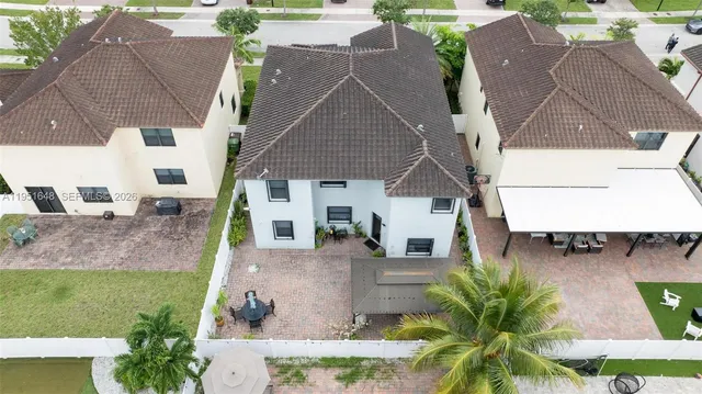 $899,900 | 3521 West 92nd Place, Hialeah, FL 33018