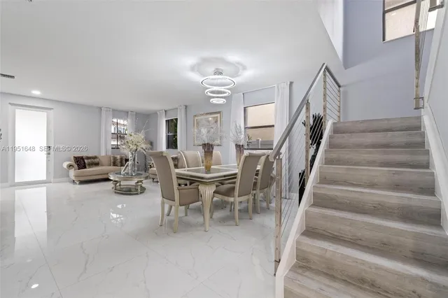 $899,900 | 3521 West 92nd Place, Hialeah, FL 33018