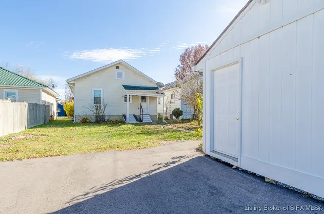 $199,000 | 131 Olive Avenue, New Albany, IN 47150