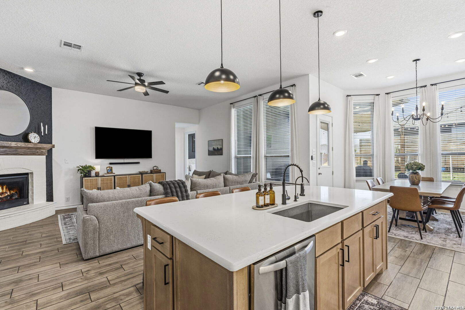 1629 Craftsman Road New Braunfels, TX 78132 - Photo 3 of 50