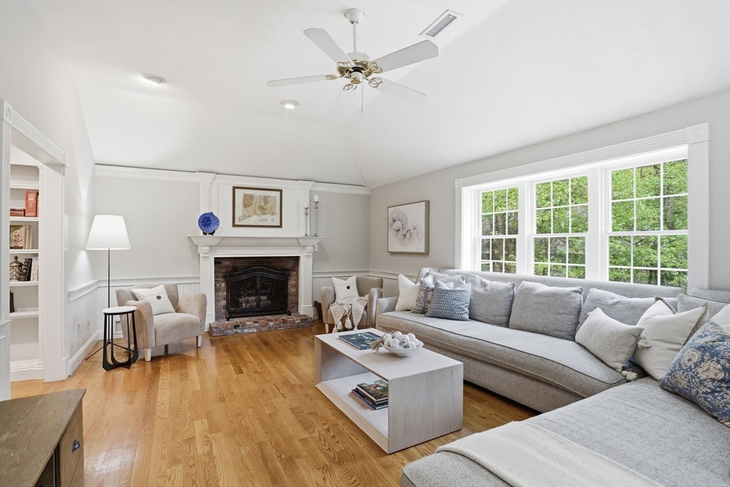 94 College Road Concord, MA 01742 - Photo 8 of 41