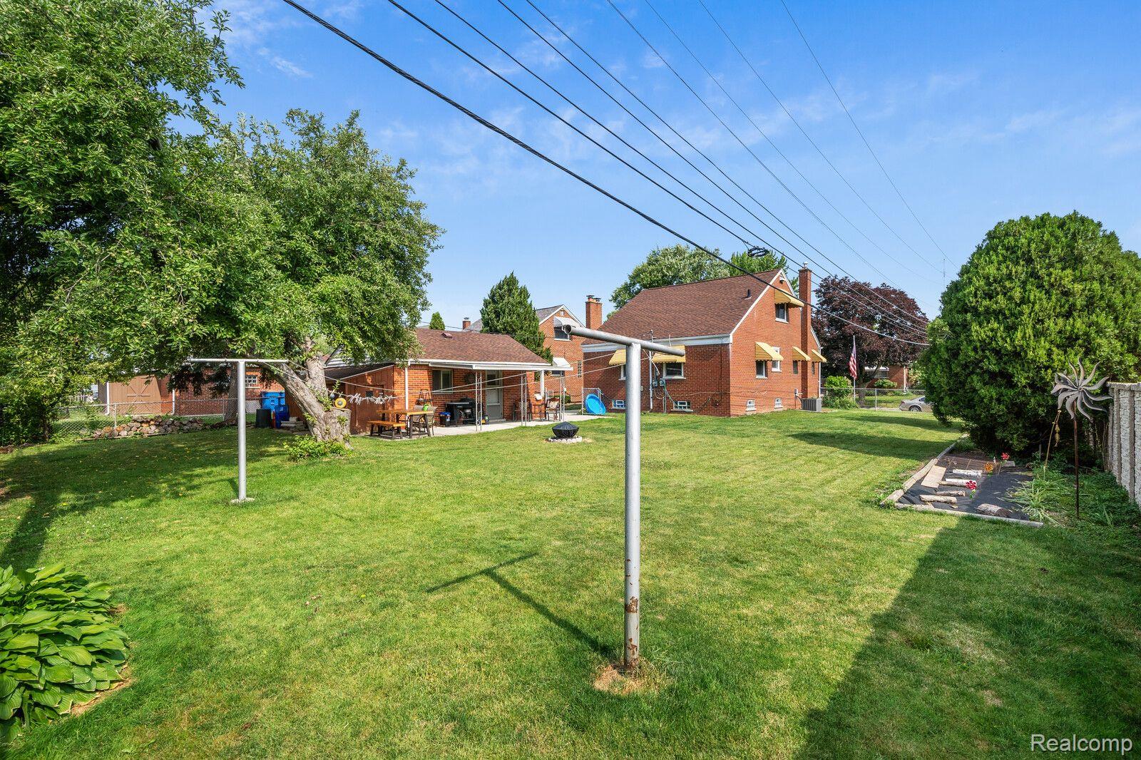 8296 Racine Road Warren, MI 48093 - Photo 27 of 30 Gallery Image 27
