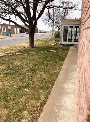 $129,500 | 1001 Jefferson Drive, Plainview, TX 79072