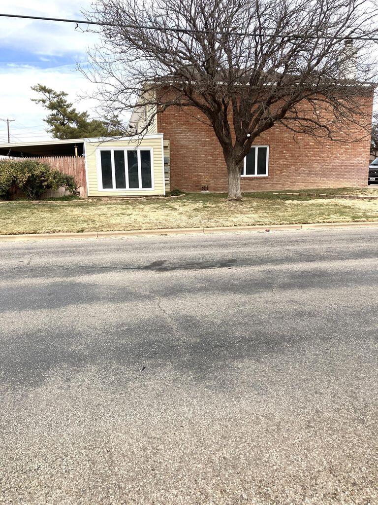 1001 Jefferson Drive Plainview, TX 79072 - Photo 5 of 35 5