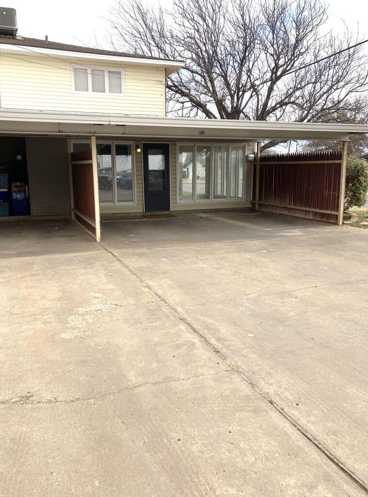 1001 Jefferson Drive Plainview, TX 79072 - Photo 6 of 35 6