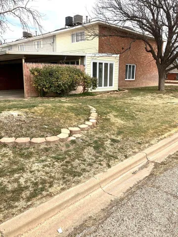 $129,500 | 1001 Jefferson Drive, Plainview, TX 79072