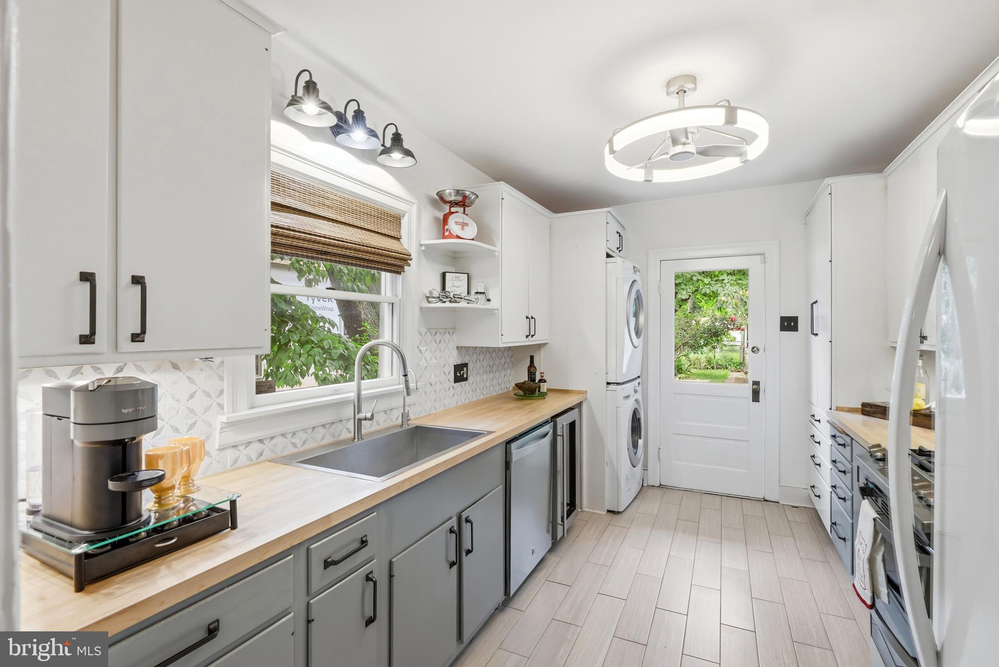 117 East 5th Street Frederick, MD 21701 - Photo 15 of 53 Beautifully updated kitchen w/ abundant cabinetry