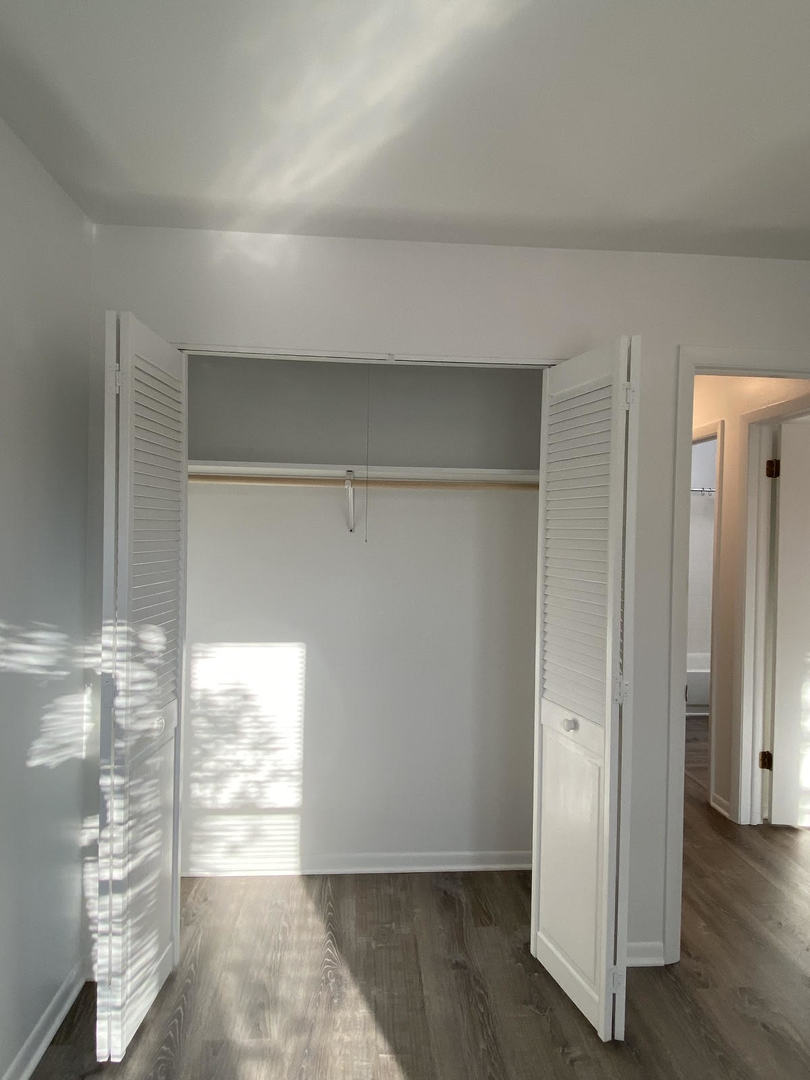 186 Grove Avenue, Unit D Des Plaines, IL 60016 - Photo 11 of 16