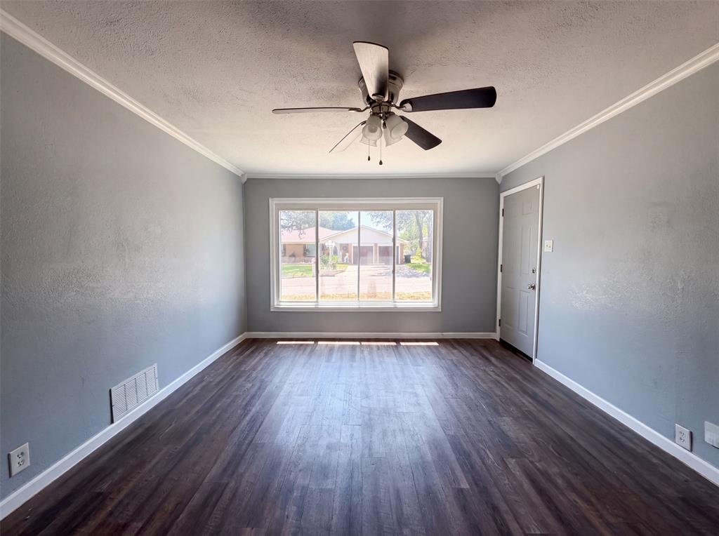 1012 Turner Street Cleburne, TX 76033 - Photo 3 of 16 Gallery Image 3