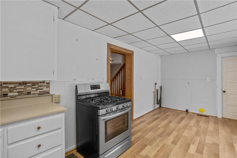 2438 Eastbrook Road New Castle, PA 16105 - Photo 14 of 26 Gallery Image 14