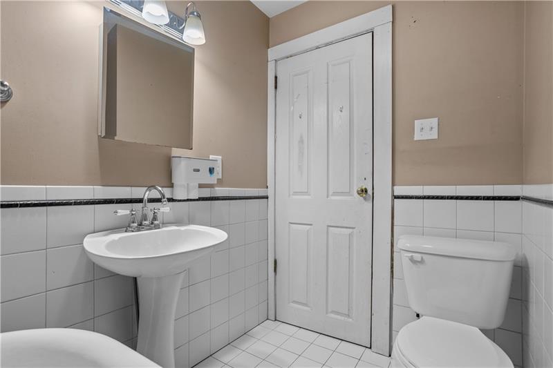 2438 Eastbrook Road New Castle, PA 16105 - Photo 20 of 26 Gallery Image 20
