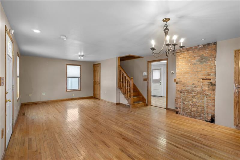 2438 Eastbrook Road New Castle, PA 16105 - Photo 6 of 26 Gallery Image 6