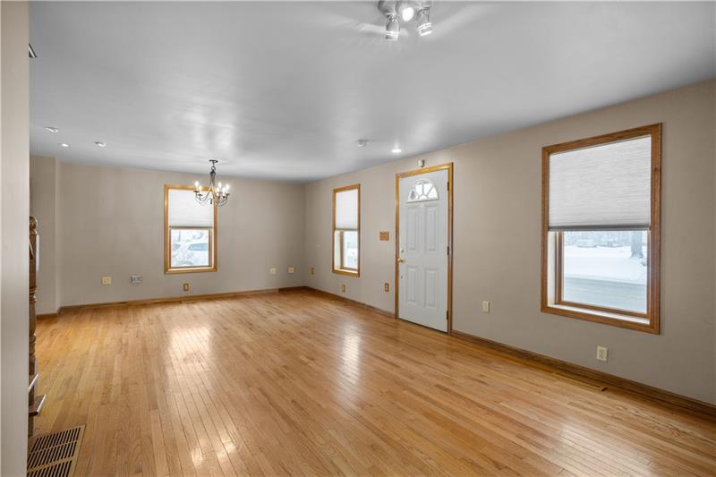 2438 Eastbrook Road New Castle, PA 16105 - Photo 7 of 26 Gallery Image 7