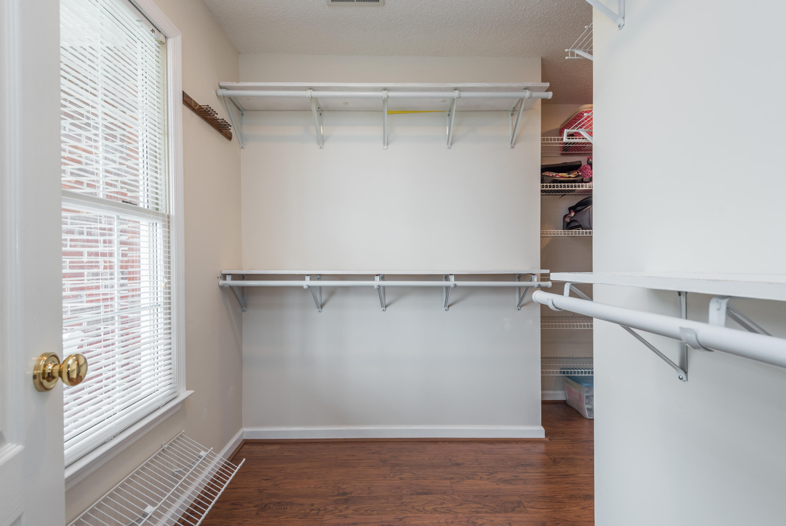 138 Farrs Road Kingston, TN 37763 - Photo 22 of 40 Master closet