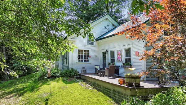$284,000 | 375 Swan Lake Avenue, Monroe, ME 04951